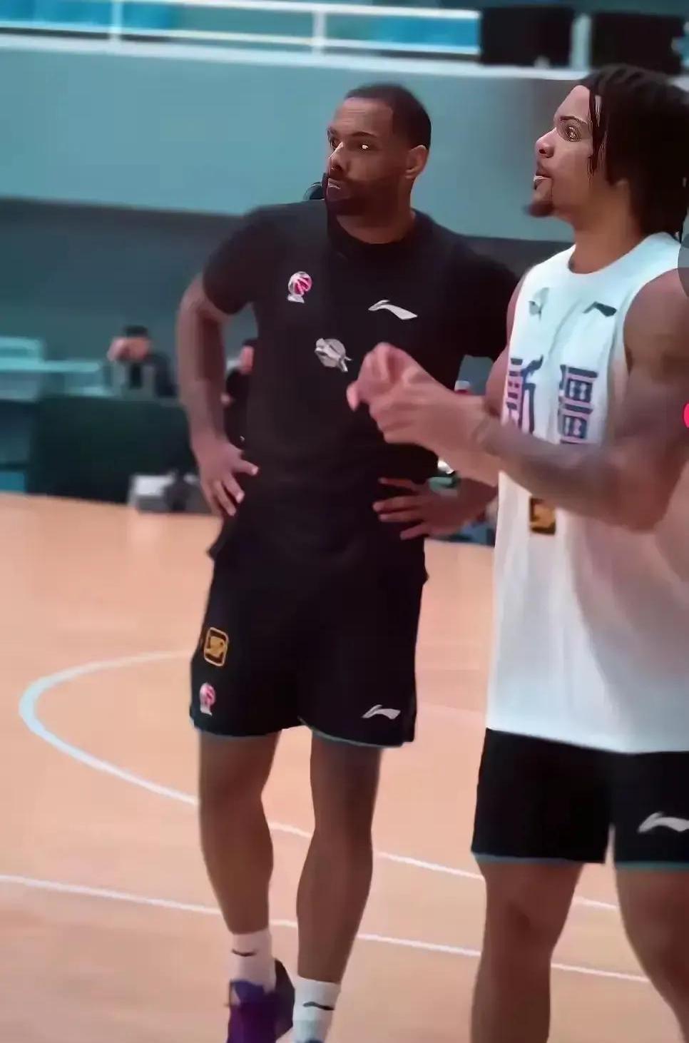 新疆男篮在广东队不敌，遗憾败北