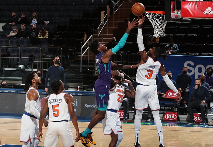 黄蜂狂砍刷新队史纪录分，迎来胜利迎来新赛季高光！的简单介绍