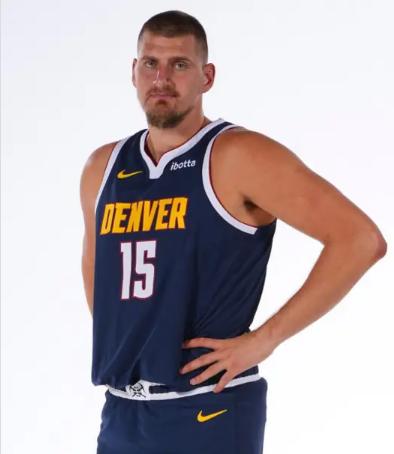 塔图姆惊艳全场，约基奇助攻爆棚，连续三场30+逆转取胜！