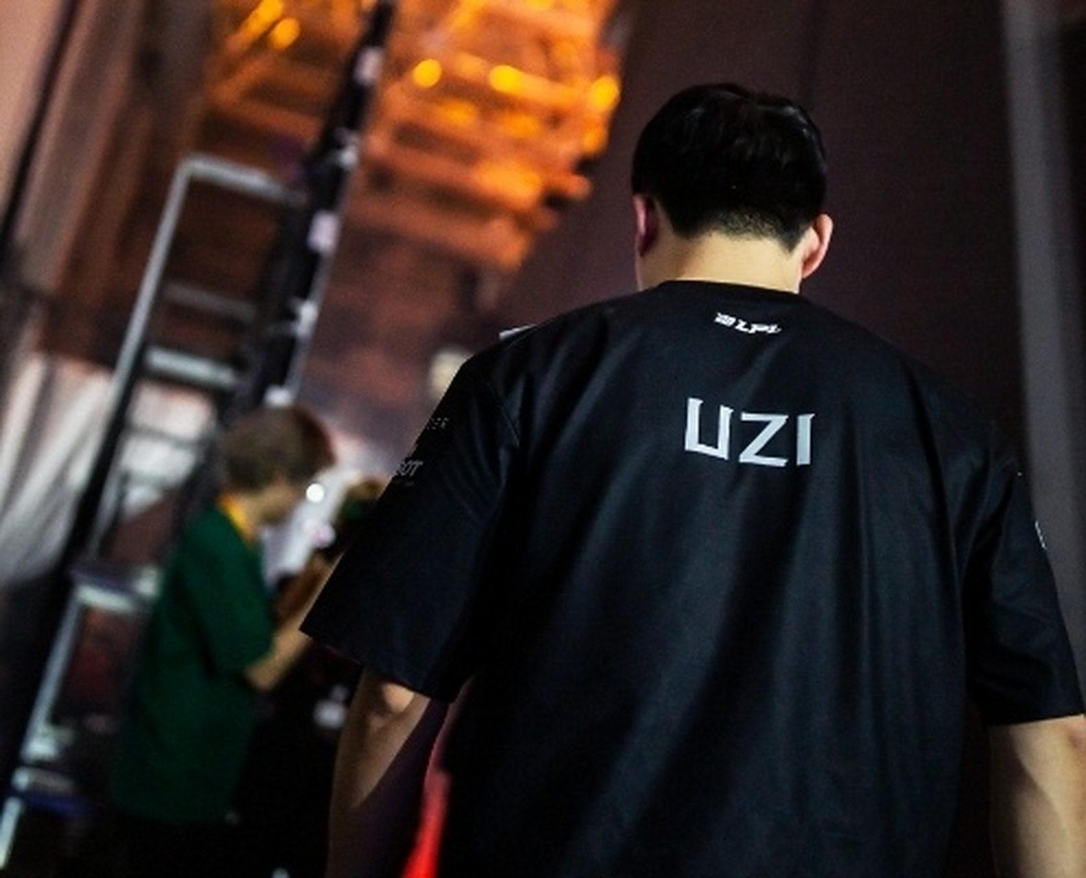 Uzi新星重返赛场表现突出，快船前途光明！再创辉煌时刻的简单介绍